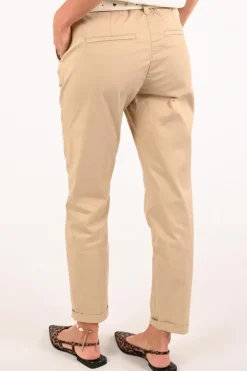 Mac Chino turn up Chino Zand