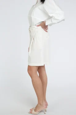 Marc Cain AC 83.04 W70 Short Ecru