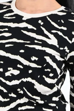 Marc Cain AR 48.38 J10 T-shirt driekwart mouw Zwart