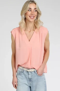 Marc Cain AS 51.23 W70 Blouse mouwloos Zalm