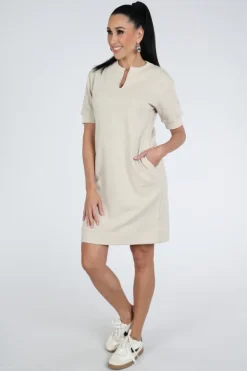 Moscow Sister 59-06 Jurk korte mouw Zand
