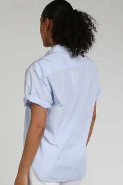 Penn & Ink S26Z833 Blouse korte mouw Licht blauw