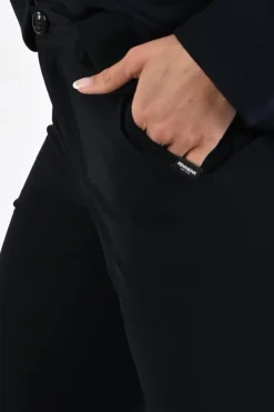 Penn & Ink Weston Broek Marine
